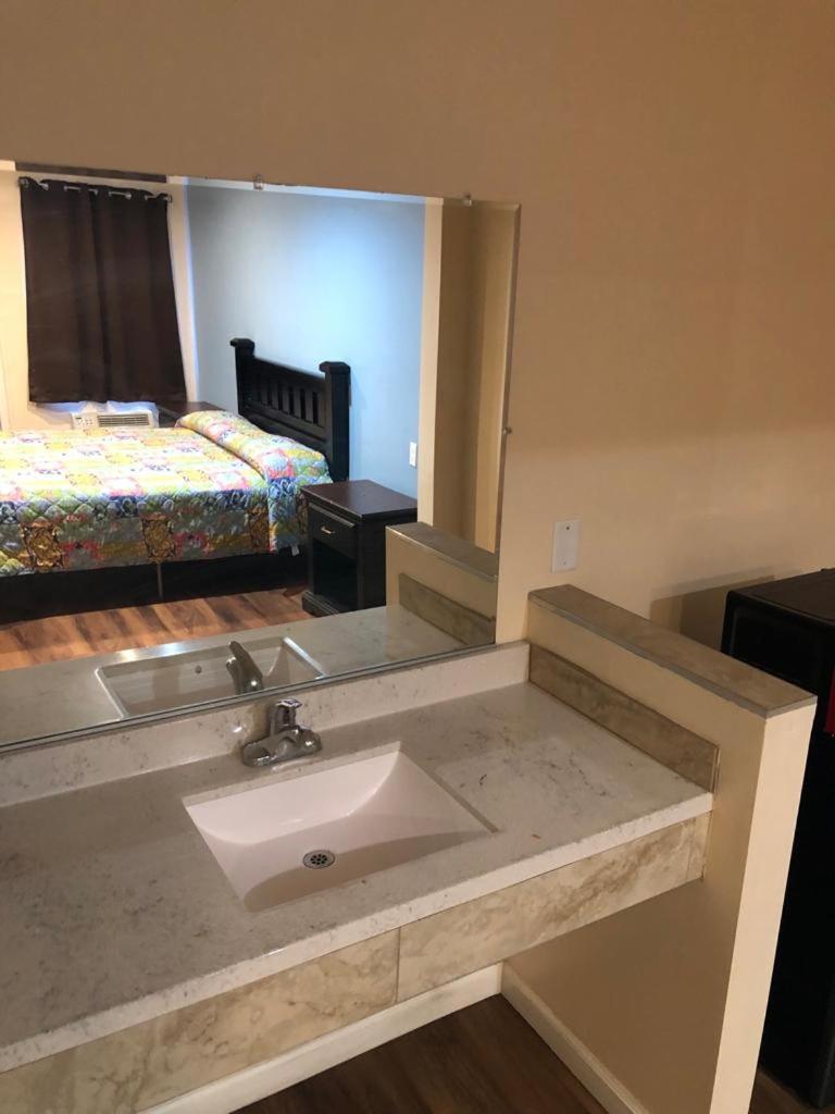Star Motel Norwalk Εξωτερικό φωτογραφία
